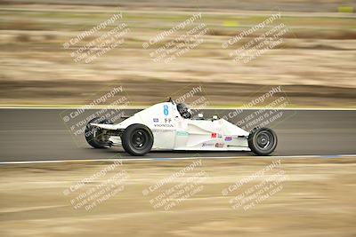 media/Jan-26-2025-CalClub SCCA (Sun) [[cfcea7df88]]/Group 7/Race/